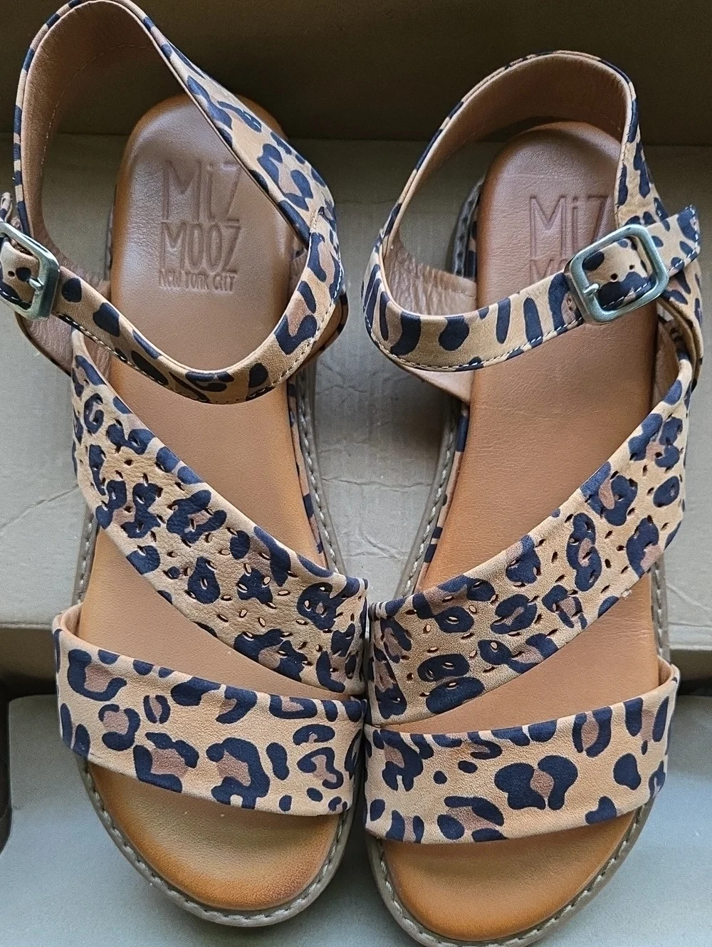 Miz Mooz Tan Leopard Print Strappy Sandals Size 39(8.5)